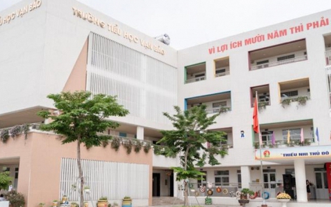 Điều gì khiến ngôi trường ở Hà Nội thu hút phụ huynh xếp hàng xuyên đêm nộp hồ sơ cho con?