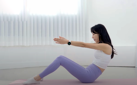 3 bài tập đơn giản giúp đùi thon, cơ thể dẻo dai săn chắc
