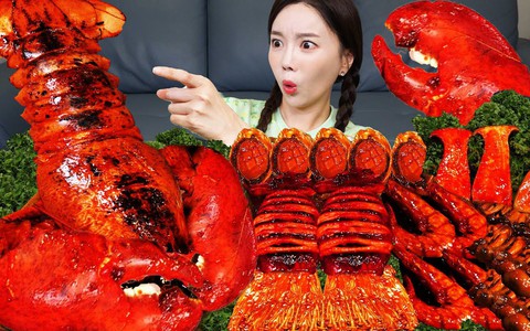 Sao YouTuber tiết lộ thu nhập một tháng bằng 14 năm làm diễn viên