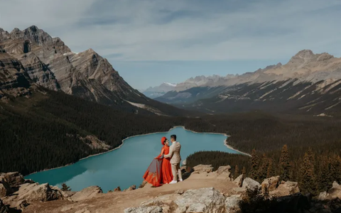 Đám cưới 'bí mật' tuyệt đẹp ở Banff: Cô dâu chọn áo dài Việt Nam