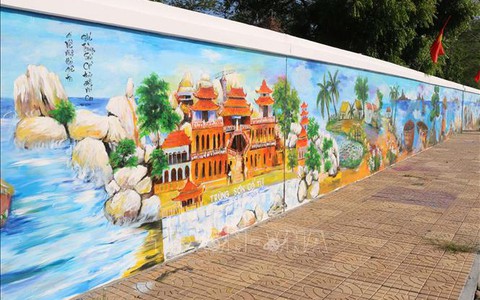 Ninh Thuận: Công bố bức tường tranh Bích họa dài nhất Việt Nam