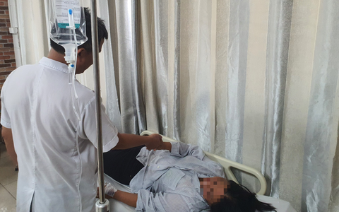 Ăn món cá chình, 8 người ngộ độc