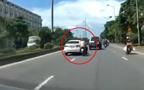Hà Nội: Truy tìm tài xế nghi cố tình chèn ngã người đi xe máy rồi bỏ chạy