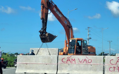 Vụ tai nạn khiến ca nương Tú Thanh tử vong: Dựng rào chắn cấm xe vào đường ven biển