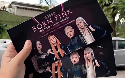 Kiếm lời tiền triệu trên mỗi chiếc vé concert BLACKPINK, nghề camp vé liệu có dễ ăn?