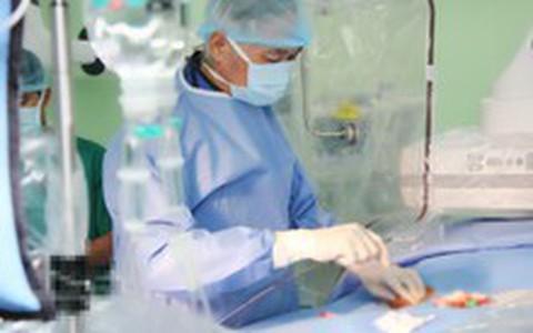 Cứu sống bệnh nhân bị đột quỵ và nhồi máu cơ tim cùng lúc
