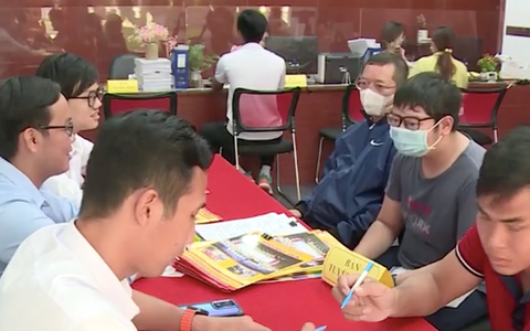 TP Hồ Chí Minh: Phụ huynh tìm trường có tổ hợp phù hợp cho con