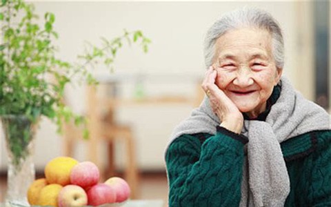 Về già muốn mừng thọ nên kiêng kỵ 3 điều để thêm phúc lành viên mãn, cháu con sum vầy