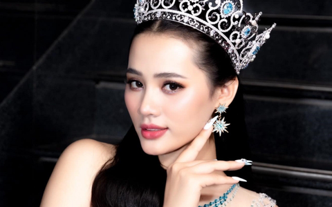 Hoa hậu trả vương miện trong đêm đăng quang: BTC 'đau đầu' vì quyết định của tôi