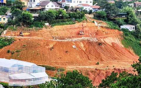 Đà Lạt yêu cầu khẩn trương khoanh vùng nguy hiểm tại dự án thung lũng hoa