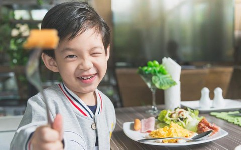 Vượt trội so với bạn bè cùng trang lứa nhờ chú trọng 6 dưỡng chất "vàng"