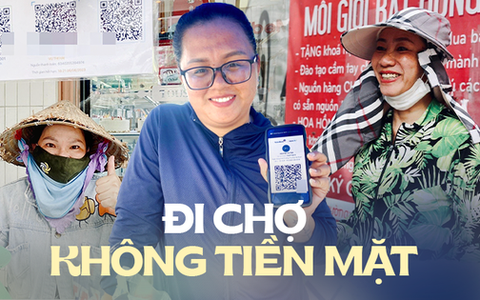 Khi cô bán rau, chị bán bánh mì cũng có QR Code: "Tiền mặt rườm rà, sáng sớm đưa 500k phải chờ đi đổi"