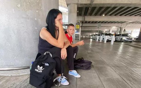 Thuê biệt thự nghỉ dưỡng có hồ bơi, sân vườn, gia đình ngã ngửa khi đến nơi: Tất cả chỉ là “cú lừa”