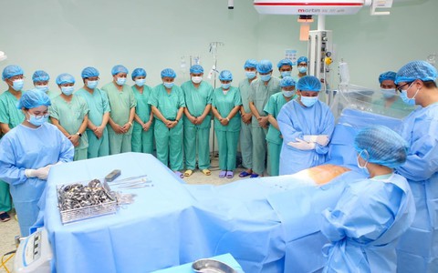 Gia đình hiến tạng con trai chết não cứu nhiều người