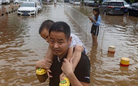 Mưa lũ lớn nhất 140 năm hoành hành ở Trung Quốc, đâu là nguyên nhân?