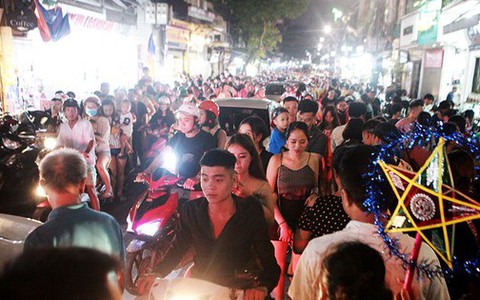 Cấm xe nhiều tuyến đường phục vụ lễ hội Trung thu phố cổ Hà Nội
