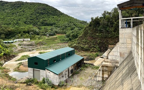 Thủy điện trăm tỷ xây 14 năm không xong, bị phạt vì chiếm đất