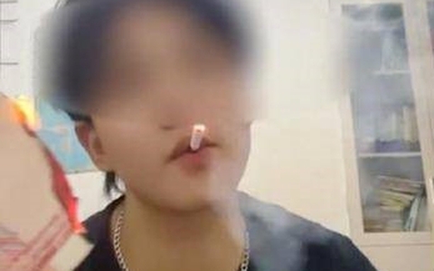 Lên mạng đốt tiền để khoe khoang và xây dựng hình tượng "soái ca giàu có", chàng trai bị cảnh sát "thăm hỏi"