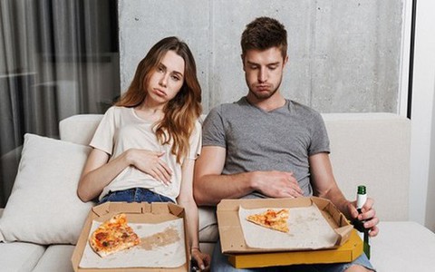 Vừa ăn no tuyệt đối không làm những việc này kẻo tổn thương dạ dày, mắc nhiều bệnh nguy hiểm