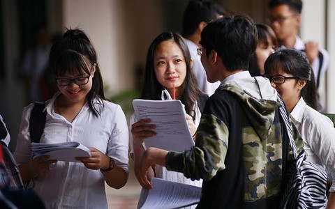 Nên chọn ngành hay chọn trường trước?