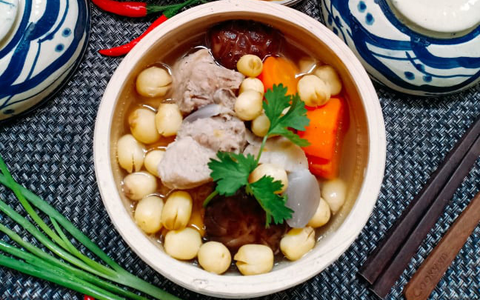 Chỉ cần 2 bước để nấu món canh đủ thịt, đủ rau và hỗ trợ giấc ngủ ngon