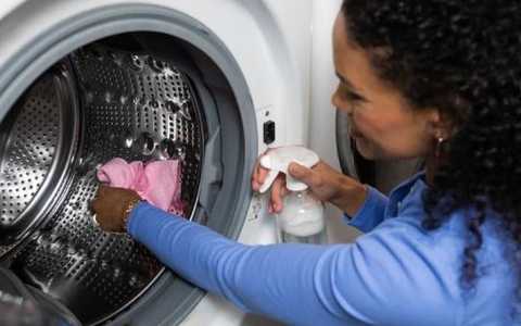 Bao lâu vệ sinh máy giặt một lần?