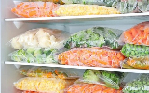 Nên trữ rau củ quả trong ngăn đông bao lâu?