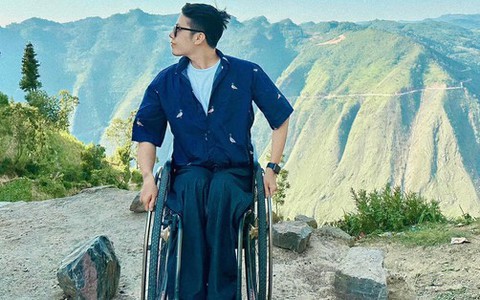 Chàng trai liệt nửa người vẫn phượt xuyên Việt, hành trình khiến bao người khâm phục