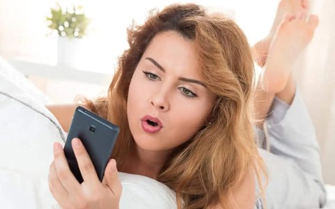 Dấu hiệu người ấy đang 'bắt cá hai tay'