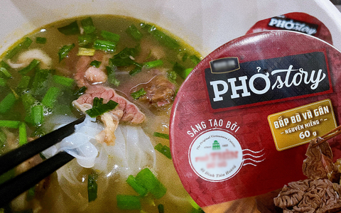 "Đập hộp" phở Thìn Bờ Hồ ăn liền, liệu có xứng đáng là mỹ vị truyền thống trong cuộc sống hiện đại?