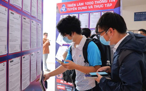 Bẫy "việc nhẹ lương cao" ngày càng tinh vi