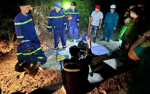 Khánh Hòa: Giải cứu hai du khách mắc kẹt trên núi Cô Tiên