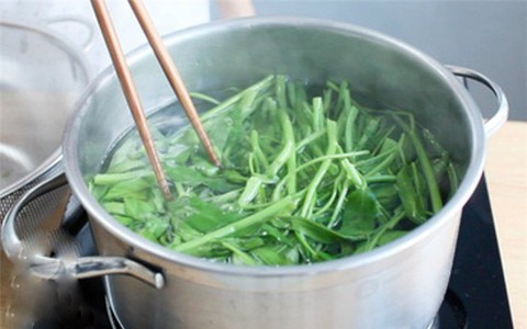 2 loại rau này là "kẻ thù tự nhiên" của bệnh tiểu đường nhưng nhiều người chưa biết ăn thế nào mới đúng