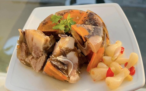 Thịt đông không thể thiếu vào dịp Tết nhưng phải ăn thế này mới tránh tích mỡ, không lo tăng cân!