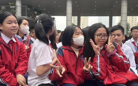 Thi tuyển lớp 10: Giảm áp lực cho học sinh