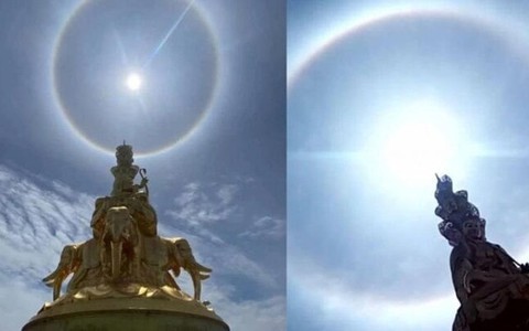 Ánh hào quang trên tượng Phật núi Nga Mi Trung Quốc gây xôn xao