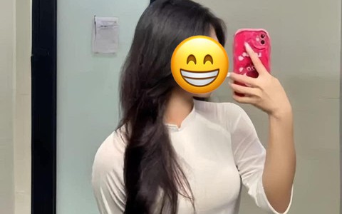 Bức ảnh nữ sinh mặc áo dài gây sốt mạng: Tưởng ai, hoá ra là cô bé từng khiến khán giả xem TV cười ngất vài năm trước