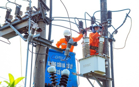 Giá điện tăng 4,8%, hộ dùng điện nào phải trả thêm tiền nhiều nhất?
