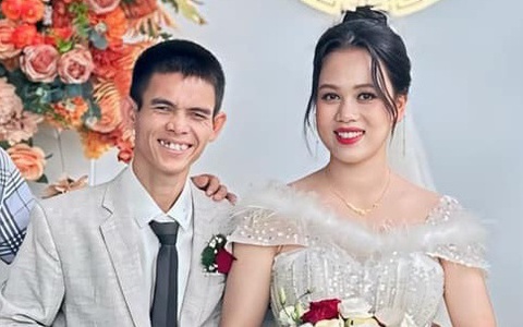 “Chàng trai chăn bò nổi tiếng thế giới” Sô Y Tiết tổ chức đám cưới, con trai 2 tuổi tham dự