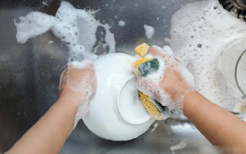 Khuyên chân thành: 5 thói quen sử dụng nước rửa bát tai hại nên bỏ ngay, càng làm lâu cơ thể càng ăn nhiều "thuốc độc"