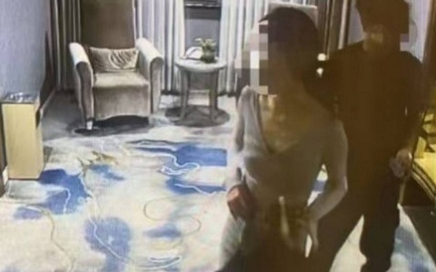 Nữ giảng viên bị tố cáo ngoại tình với sinh viên kém 14 tuổi: Người chồng đưa ra bằng chứng bất ngờ