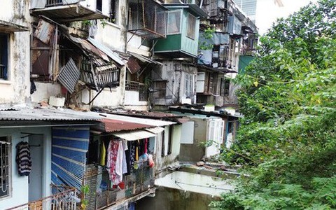 Bên trong khu chung cư ‘già nua’ tại Huế xuống cấp nguy hiểm đến mức nào?