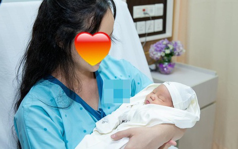 1 Hoa hậu và chồng ca sĩ Vbiz xác nhận đã âm thầm đón con đầu lòng