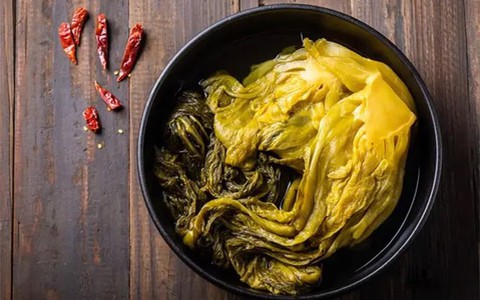 Muối dưa cải nhớ ba mẹo này để dưa chua, giòn, để lâu không khú