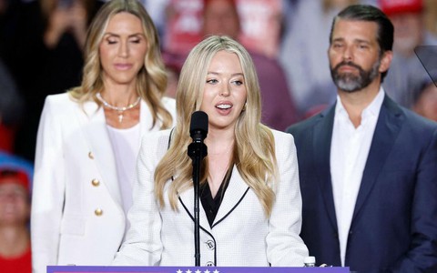 Vì sao không ai nhắc đến Tiffany Trump?
