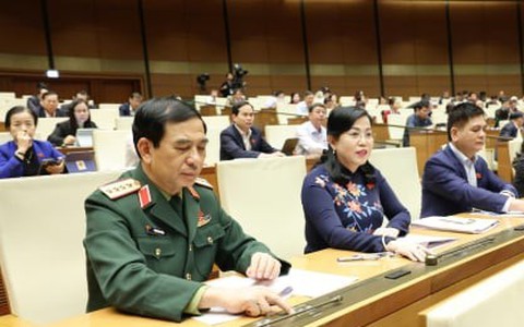 Bốn chính sách về lương thưởng, tăng tuổi nghỉ hưu có hiệu lực từ tháng 12