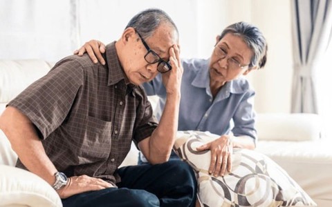 Mua chung cư dưỡng già, ai ngờ ngày nào cũng tăng xông vì chó của hàng xóm