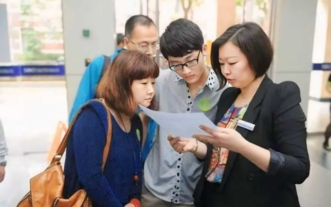 Đến hẹn lại lên: Phụ huynh Hà Nội rần rần "chia phe" bàn 1 vấn đề cực quan trọng, bên nào cũng có lý lẽ của riêng mình