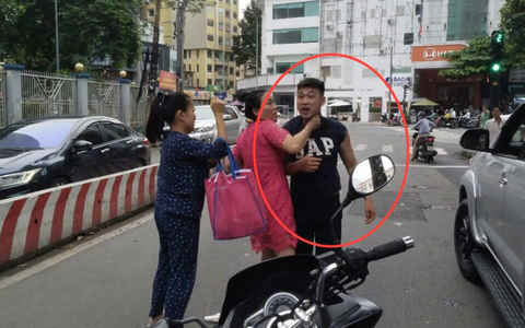 Tài xế đánh người giữa đường ở TP.HCM nói thấy mặt nạn nhân khó chịu nên đánh, giờ xin được bỏ qua