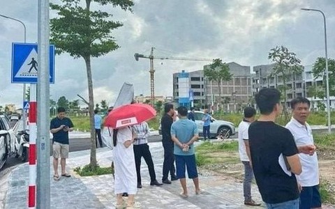 Giá đất nền, nhà phố, nhà riêng cả Hà Nội và TP.HCM đều neo cao: "Trong 3 năm tới, giá bán tiếp tục đà tăng"